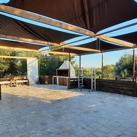 Trulli Vayu Villa Castelli